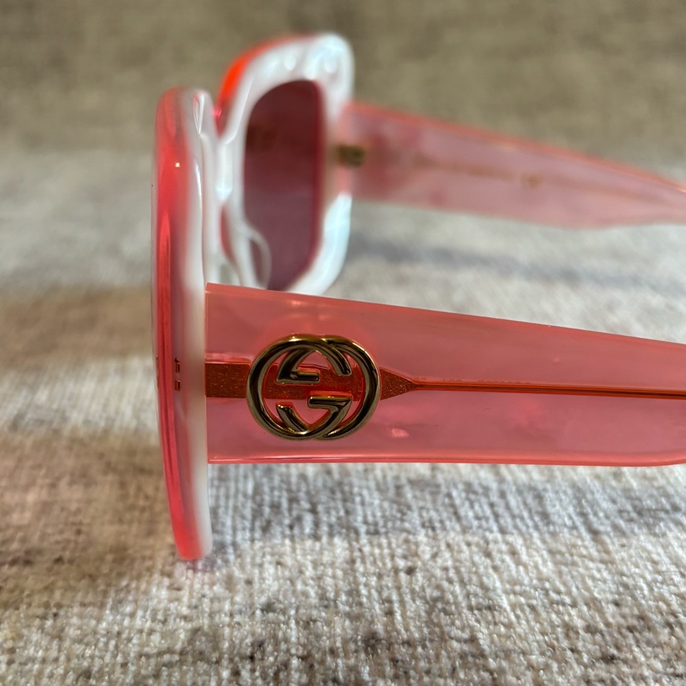 Gucci Women's Sunglasses in Pink and White - Picture 6 of 12